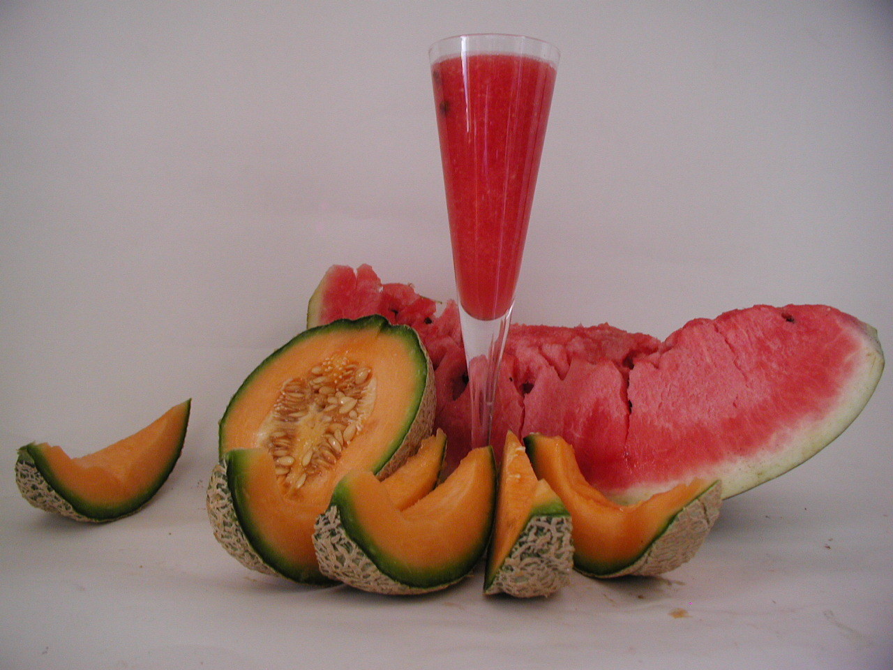 Frullato, centrifugati e liquore di melone
