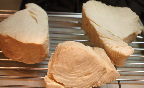 Spuntini e conserve di tonno in scatola									