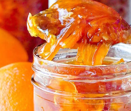 Conserve e liquori a base di arance e agrumi