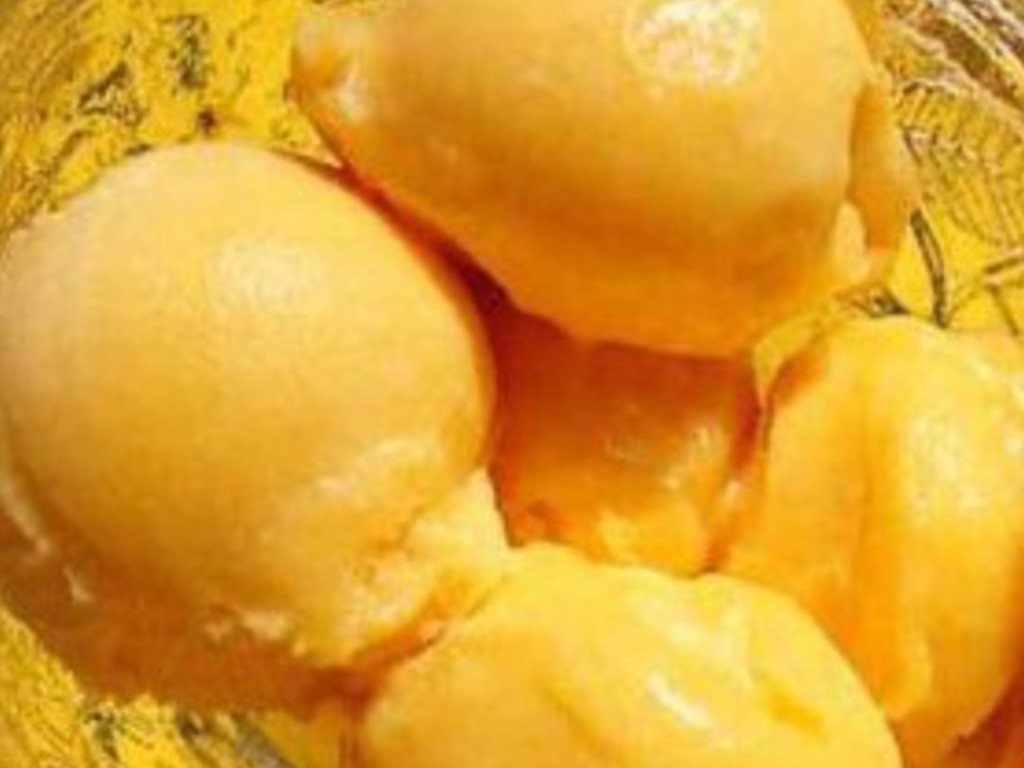 Gelato di banana e rum