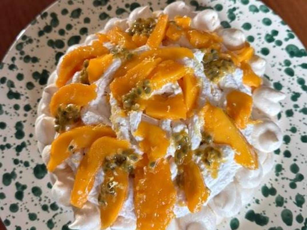 Pavlova al mango