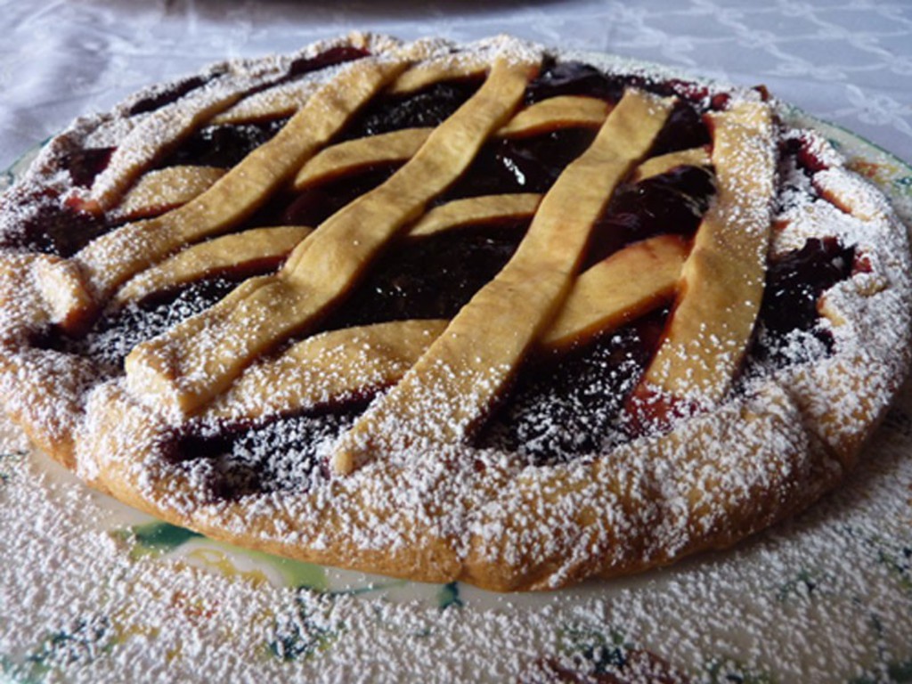 Crostata di marmellata di more