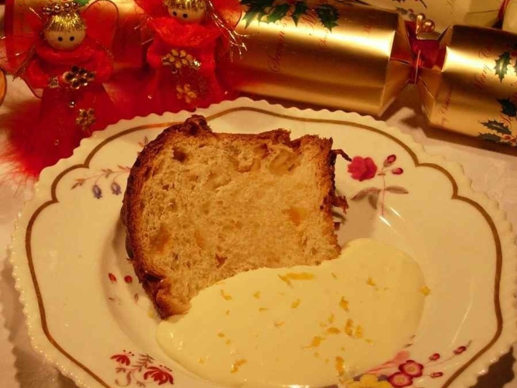 Panettone alla crema di limone