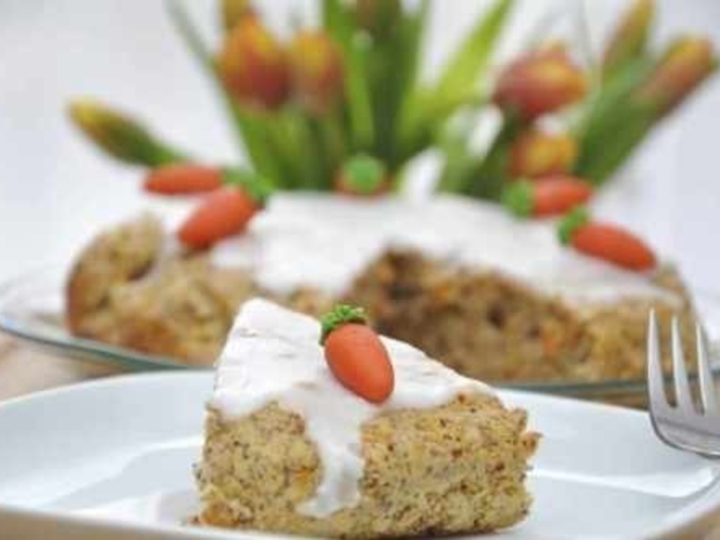 Torta di carote con glassa al limone