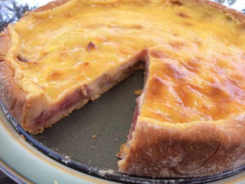 Torta svizzera al rabarbaro
