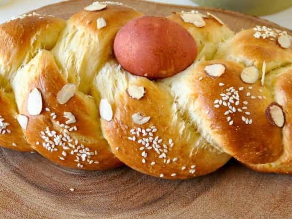 Tsoureki