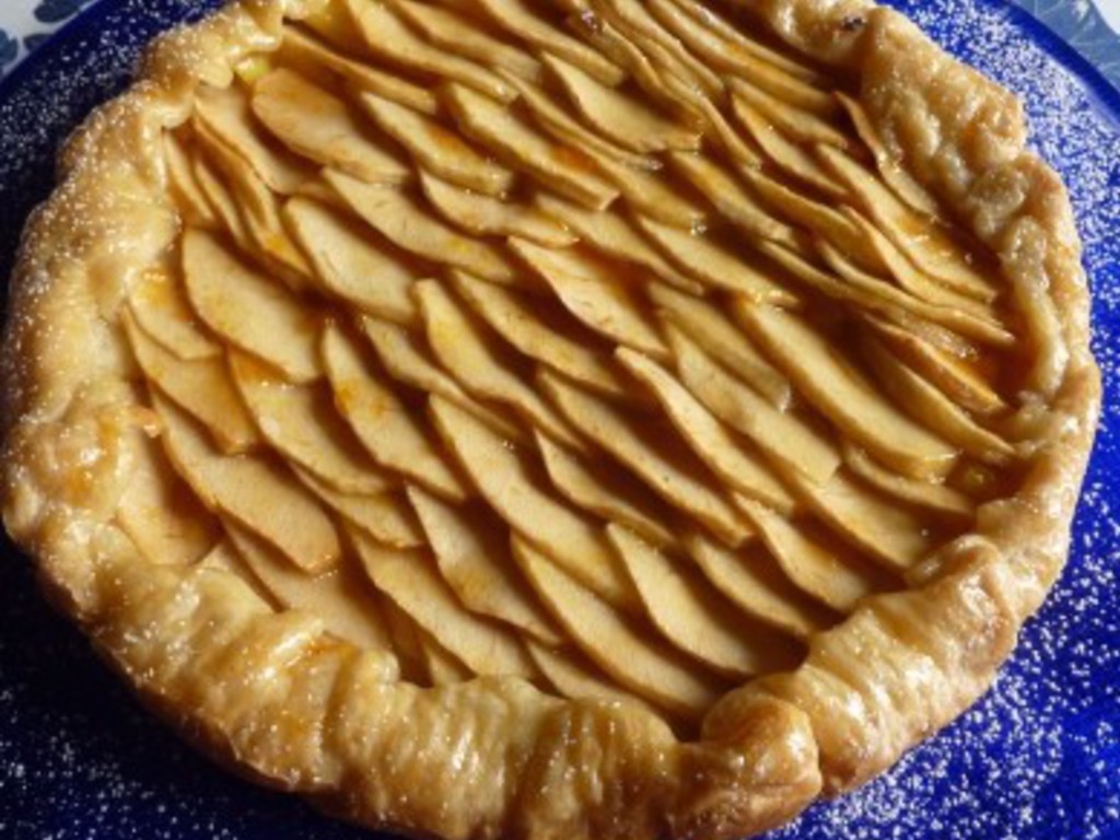 Una sottilissima sfogliata di mele