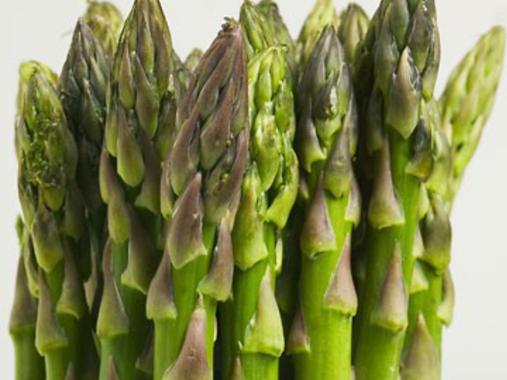 Insalata brusca di asparagi con il pecorino