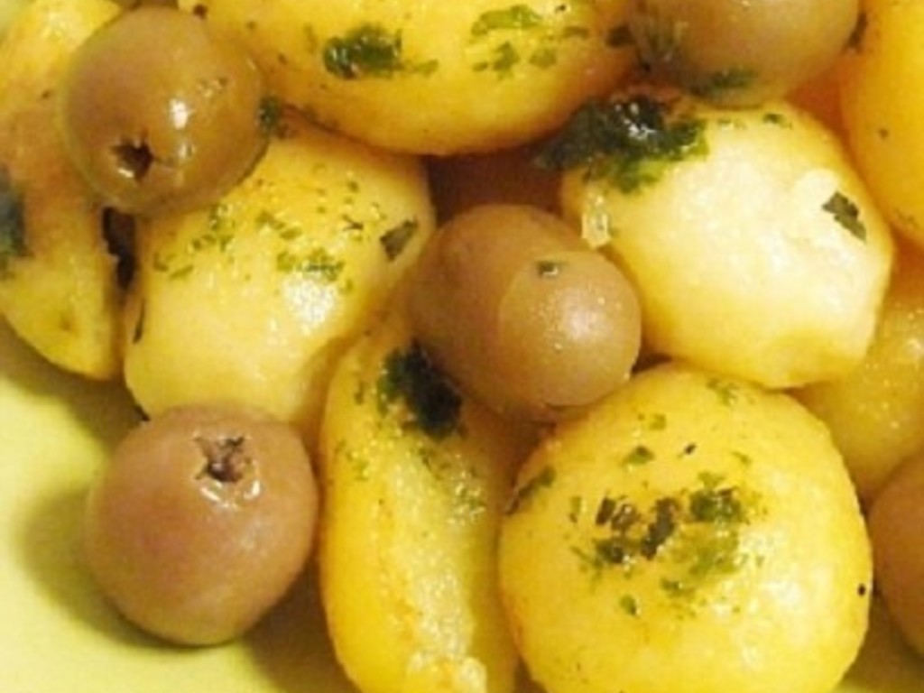 Insalata di patate e olive