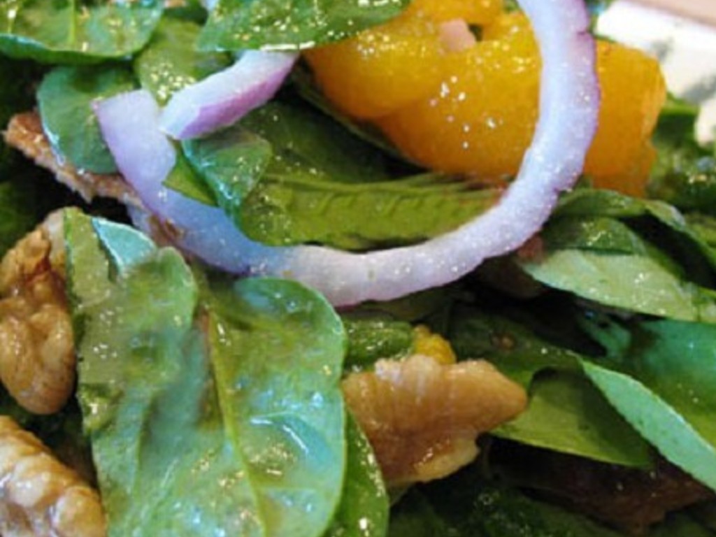 Insalata di spinacini, arance e noci