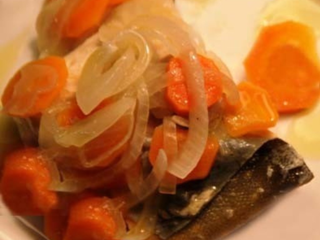 Salmerino in carpione con verdure dell' orto e Trento doc e olio d'oliva del Garda trentino