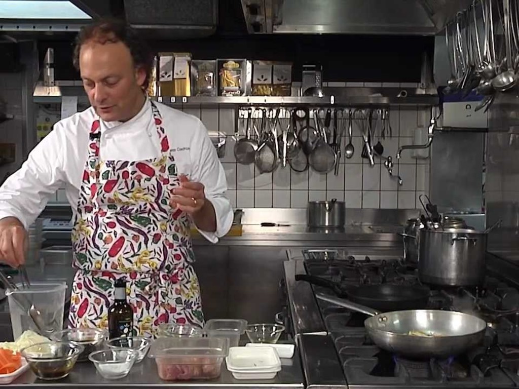 Buzzonaglia di tonno in spezzatino speziato con patate e formaggio di fossa