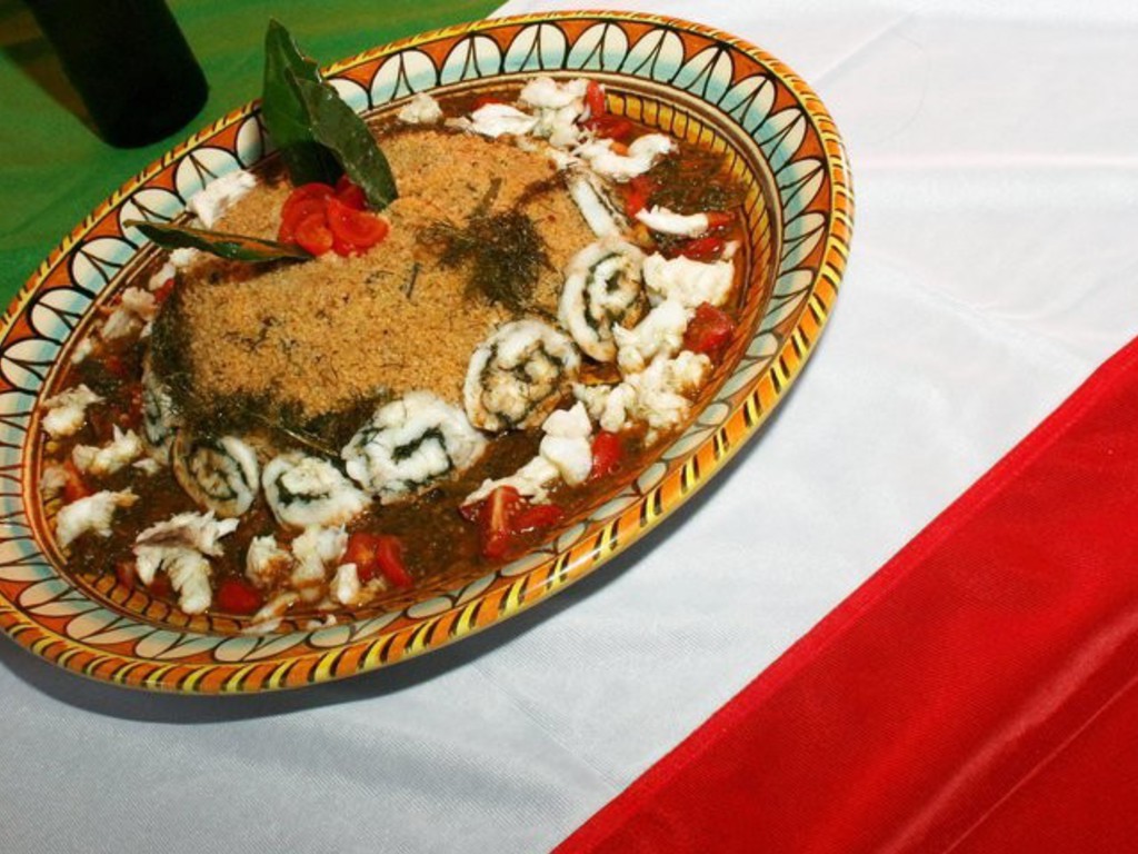 Cous cous di pesce con finocchietto selvatico e medaglione di mostella