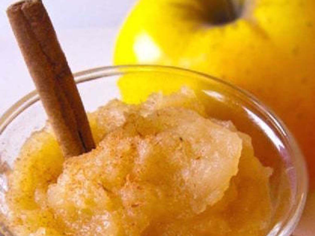 Marmellata di mele, limoni e noci