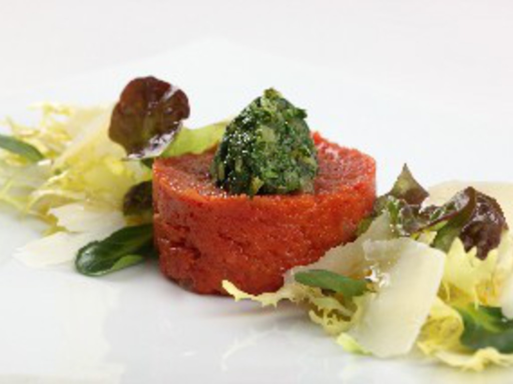 Tartare di bue nostrano con salsa verde