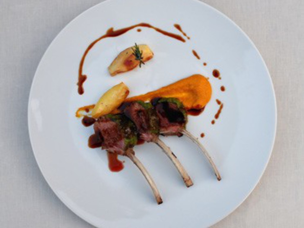 Carrè di agnello con gratin di pane ed Emmenthal