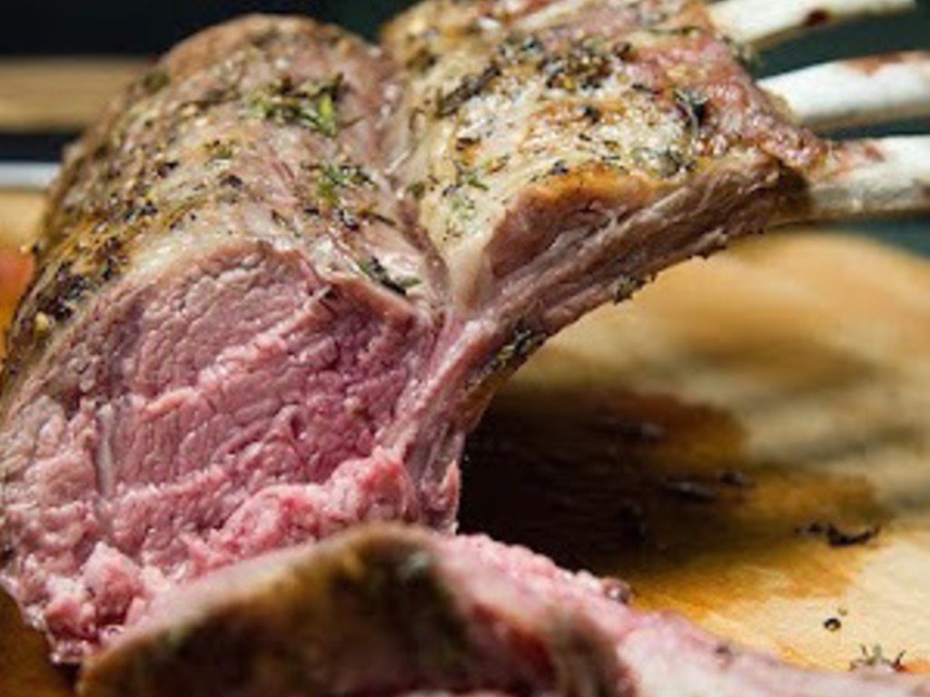 Carré di agnello al timo fresco