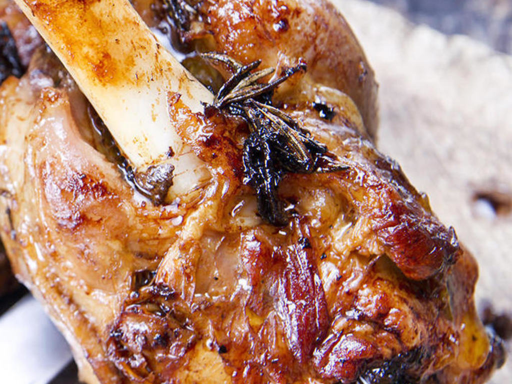 Cosciotto di maiale alla birra - Jambonneau de porc à la bière