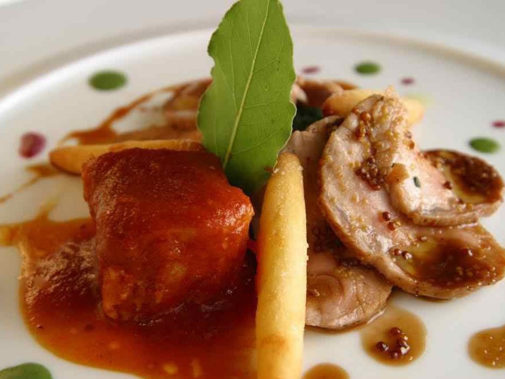 Naif di costine di maiale nero ai tre stili...napoletano, piccante e caramellato