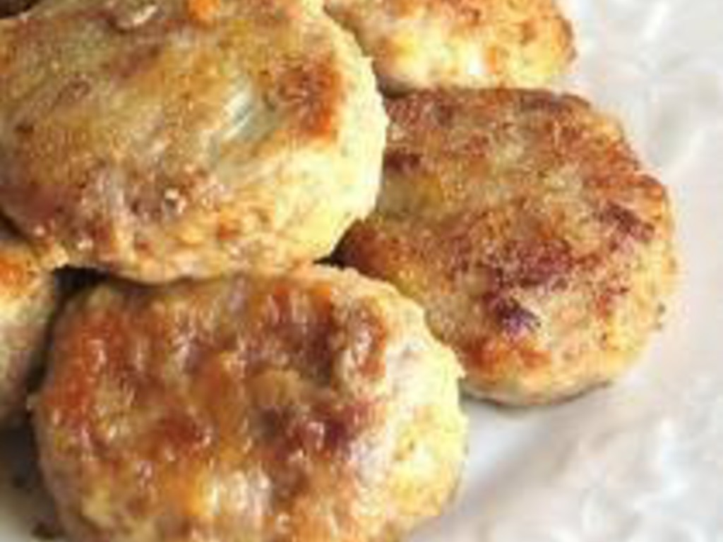 Hamburger di tacchino e erbe aromatiche con insalata di finocchio