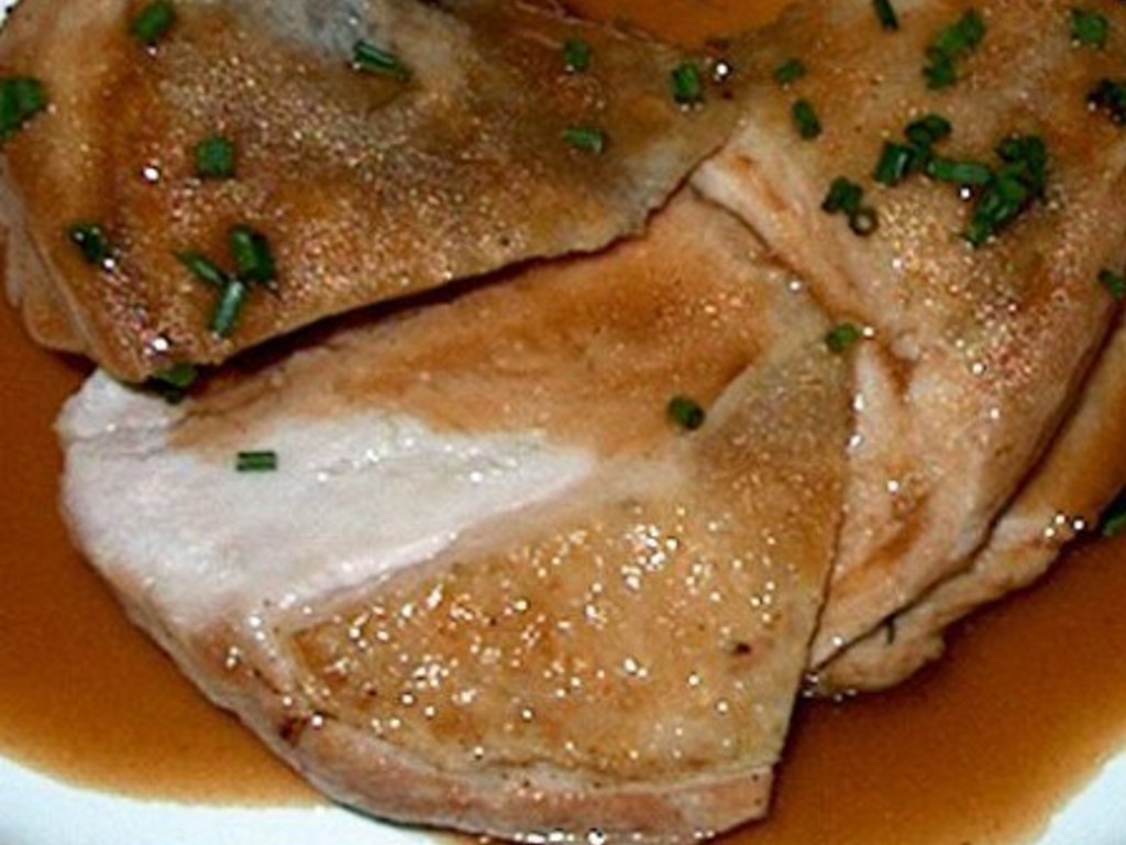 Petti di faraona al barolo