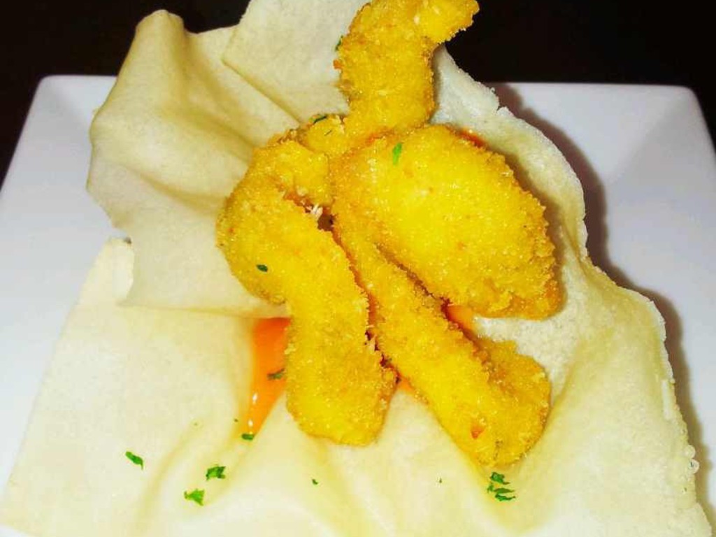 Straccetti di pollo in crosta di cocco e menta