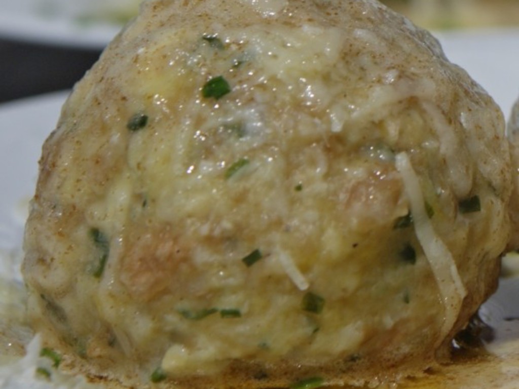 Canederli al grano saraceno e speck