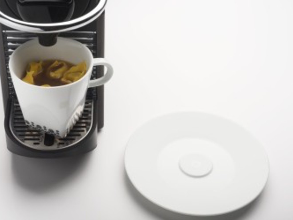 Agnoli in brodo ristretto di cappone