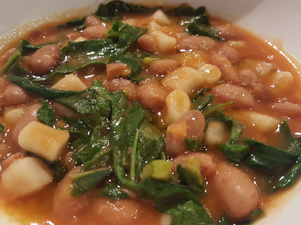 Cazzarielli, fagioli e cime di rapa