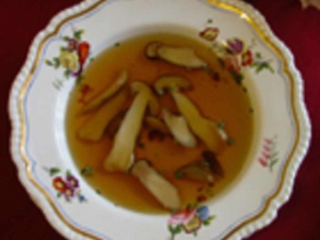 Minestra con funghi porcini