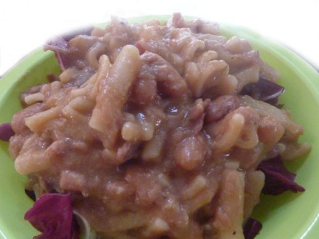 Pasta e fagioli con radicchio