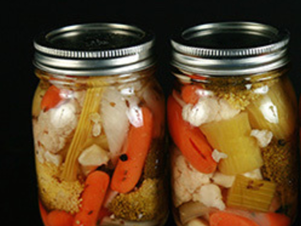 Giardiniera veloce di verdure all'aceto e olio