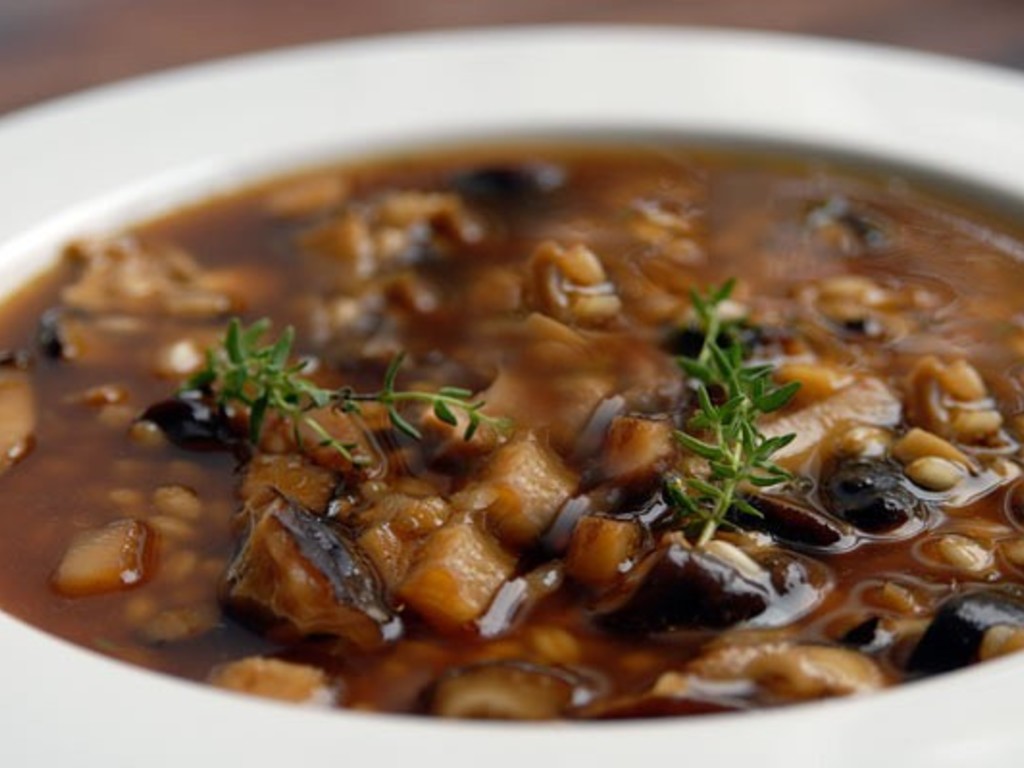 Zuppa di funghi porcini e orzo