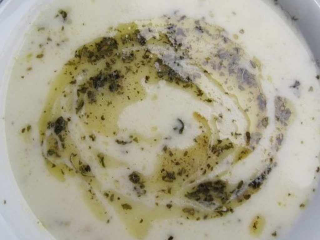 Zuppa di Yogurt e menta - Yogurtlu Çorba