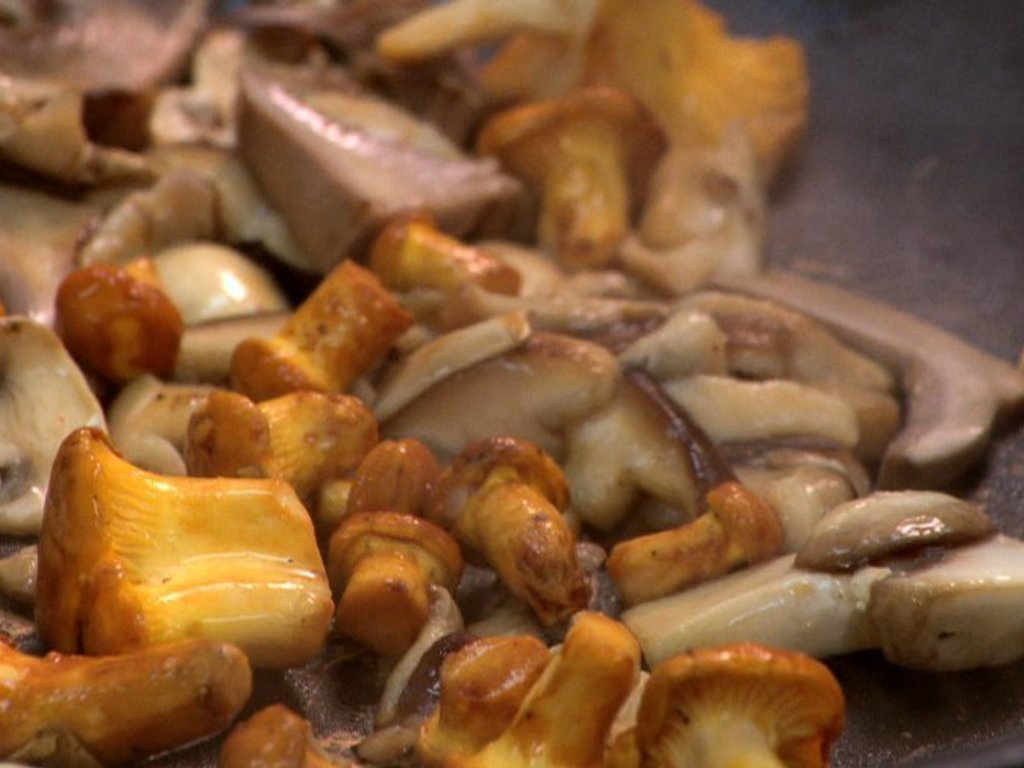Zuppetta di funghi misti al tartufo