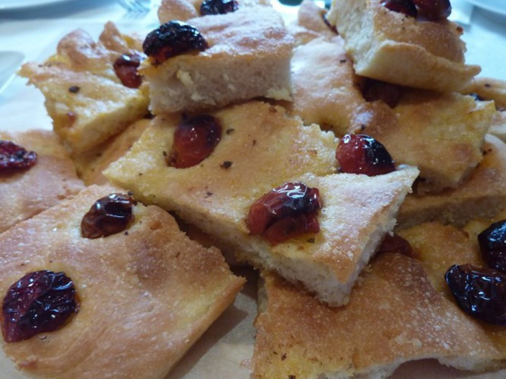 Focaccia pugliese