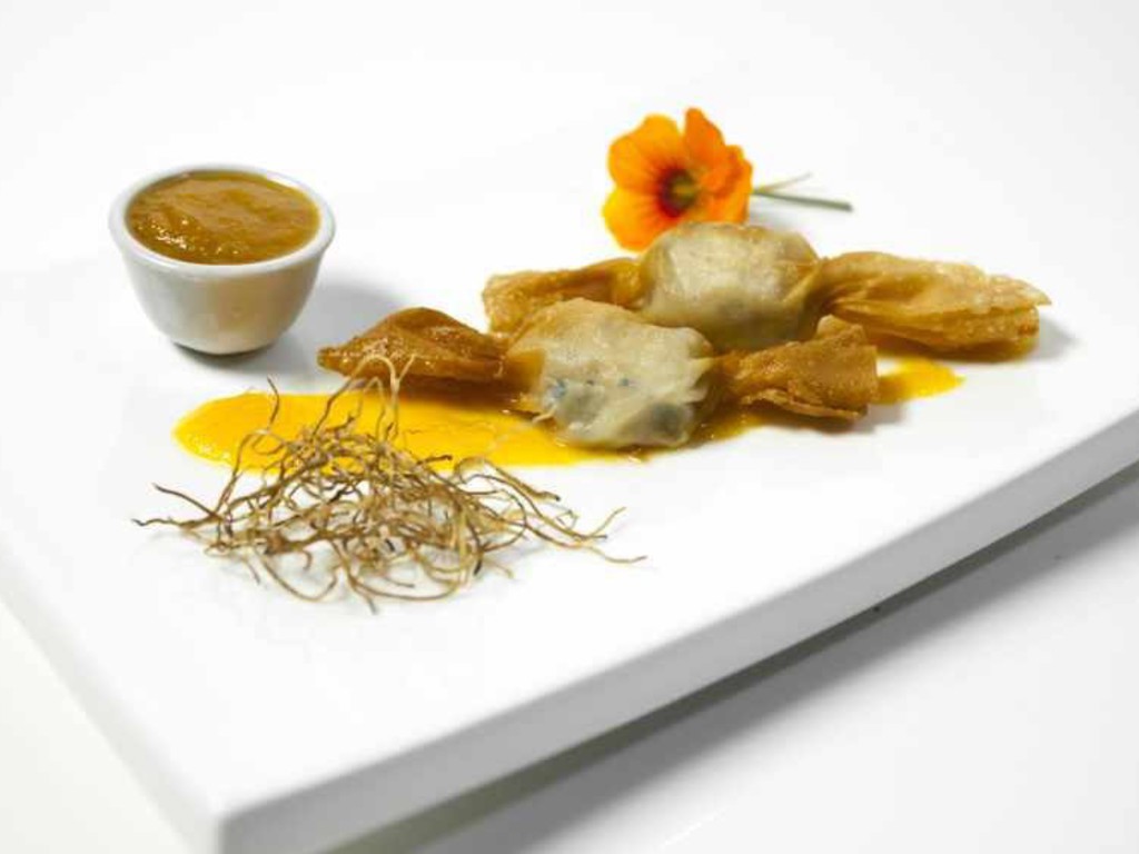 Caramelle di pasta Fillo al gorgonzola e chutney di melone