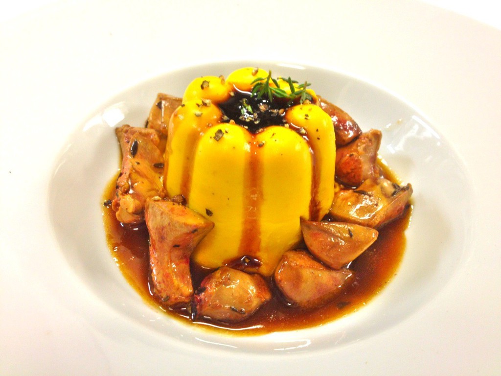 Crème Caramel di zucca con fegatini di pollo al timo e Aceto Balsamico tradizionale di Modena