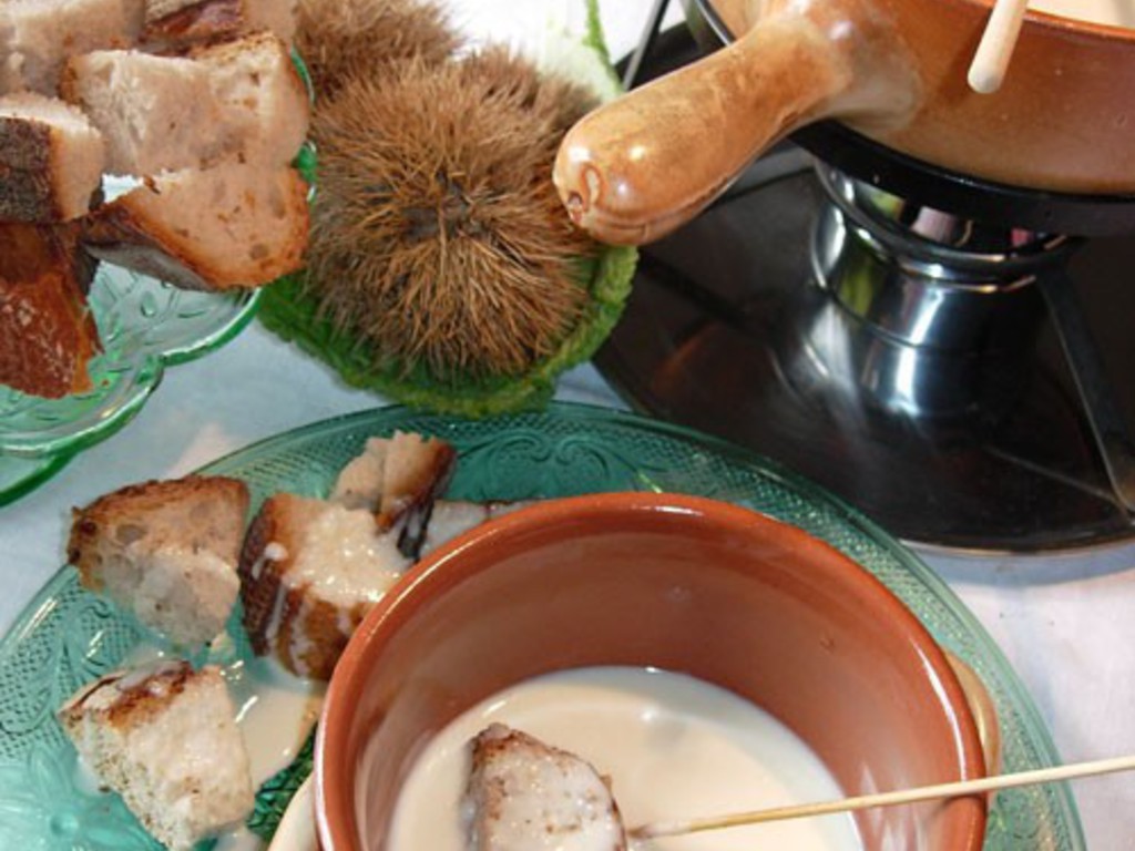 Fonduta di formaggi svizzera - Fondue de Neuchâtel