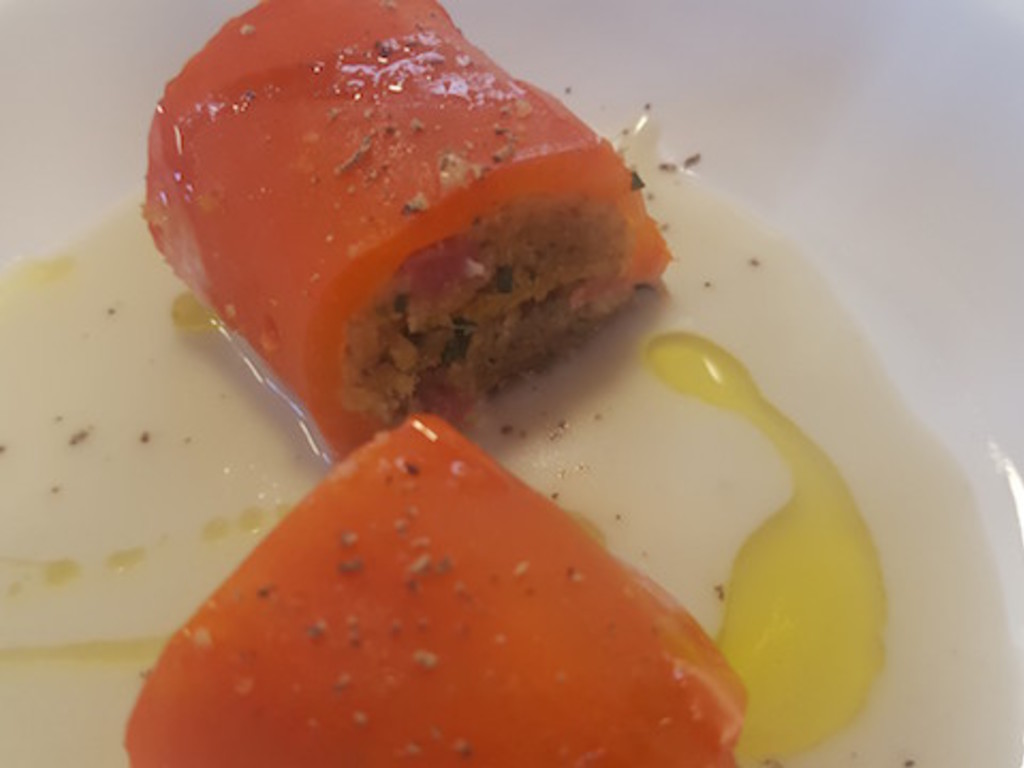 Peperoni imbottiti alla napoletana