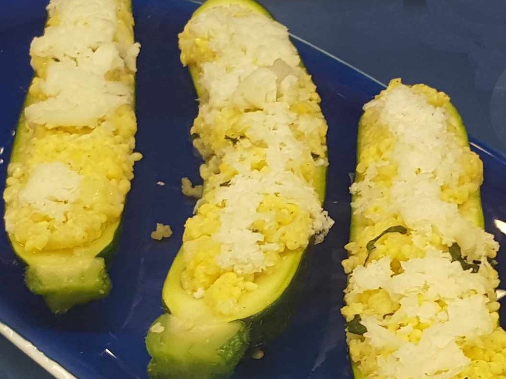 Zucchine ripiene con la quinoa