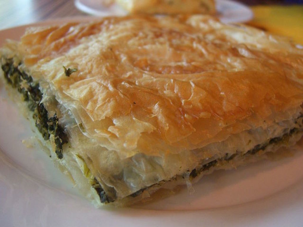 Torta di spinaci e formaggio Spanakopitta