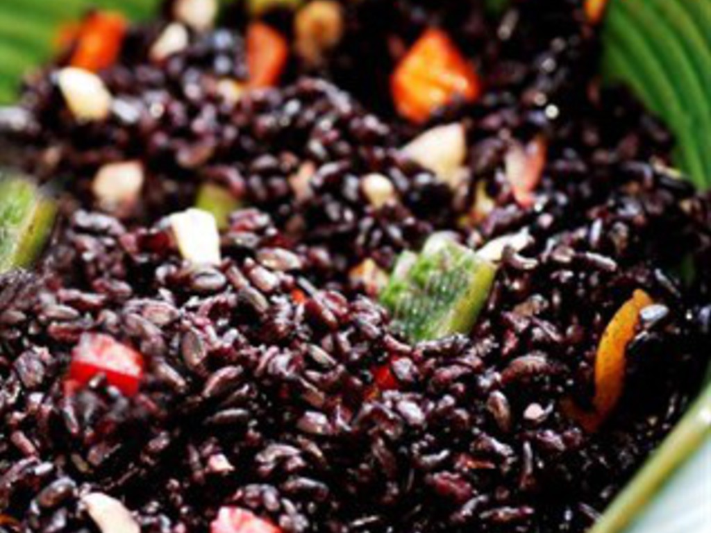 Insalata di riso Venere e giardiniera di verdure