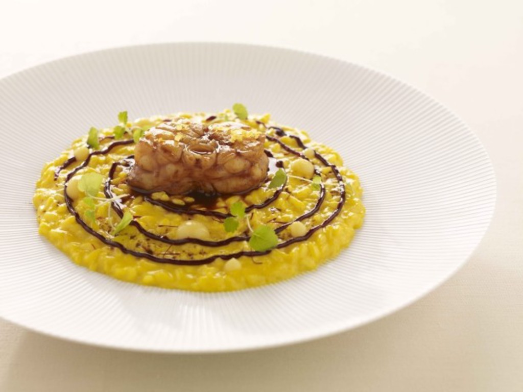 Riso carnaroli, zafferano dell' Aquila, ossobuco di rana pescatrice , limone, liquirizia