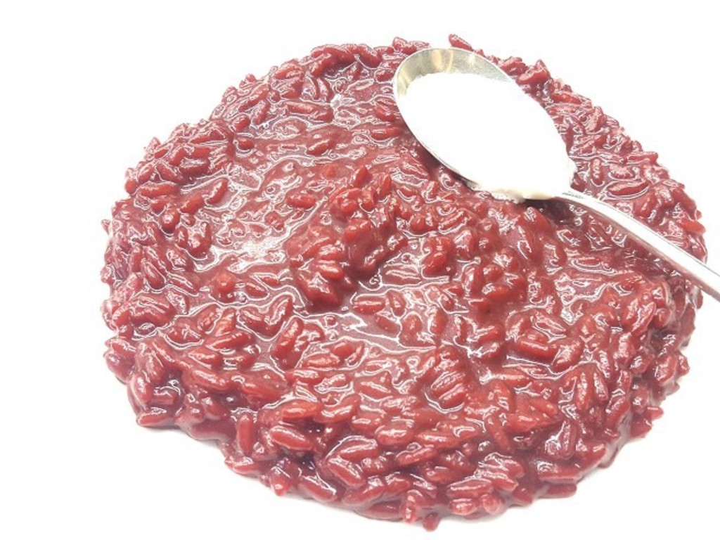 Riso mantecato al succo di barbabietola, salsa al Franciacorta
