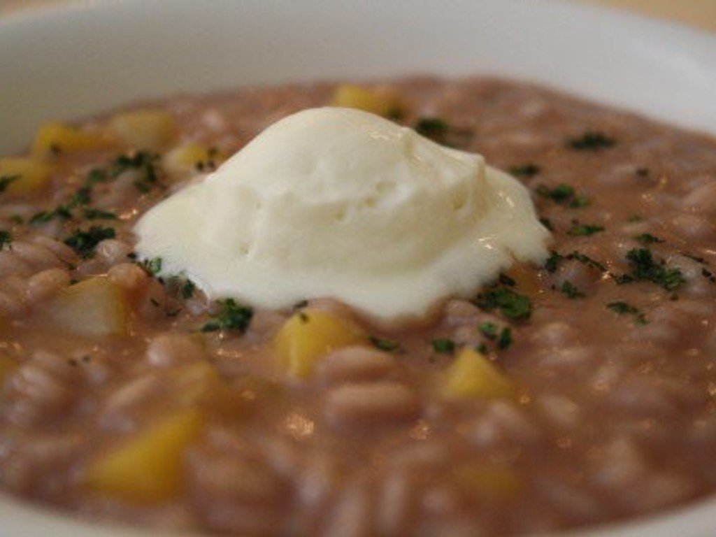 Risotto con nettarine francesi e vino rosso con spuma soffice di gorgonzola