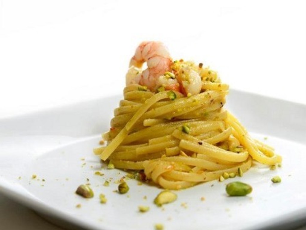 Linguine con gamberi e pesto di Pistacchi