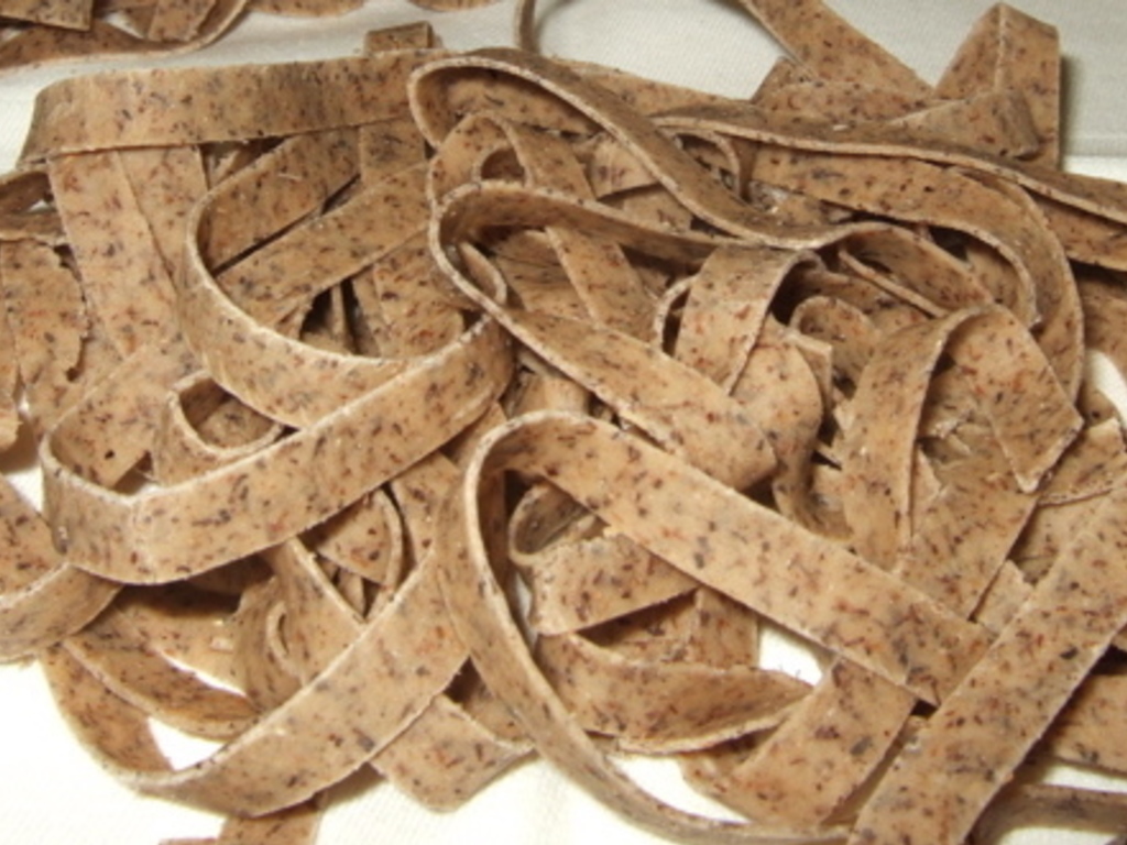 Tagliatelle di farina di grano saraceno al Casera e speck