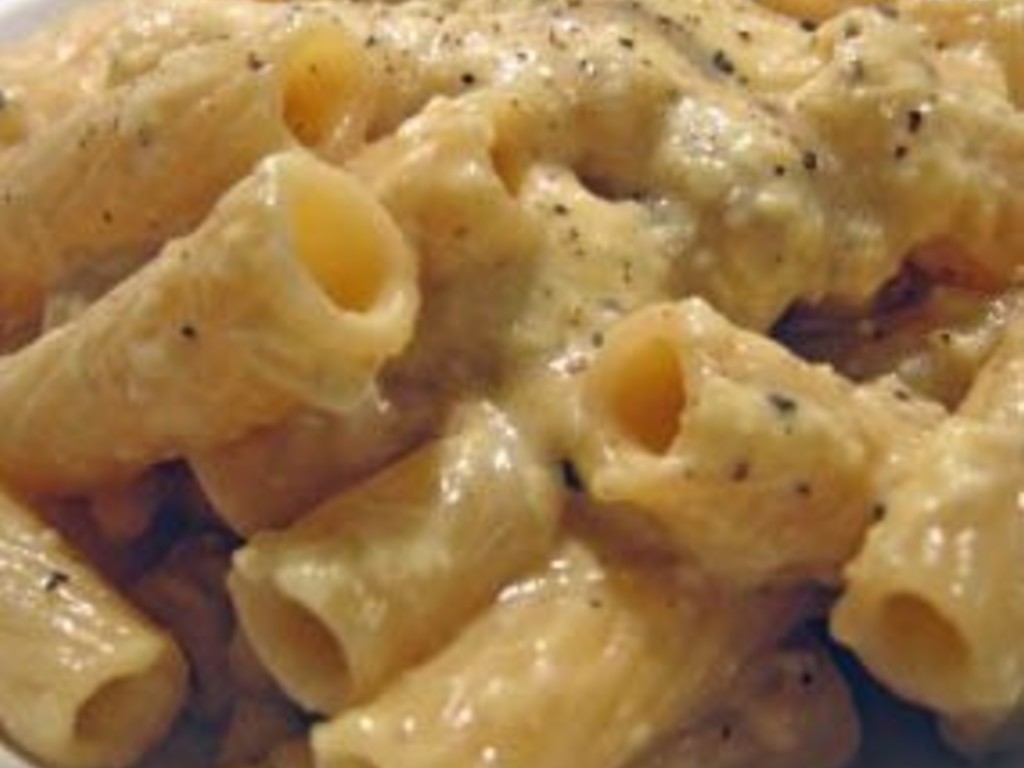 Maccheroni di farro cacio e pepe