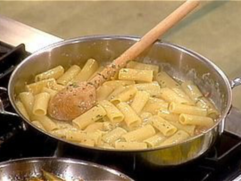 Maccheroni alla pancetta e gorgonzola